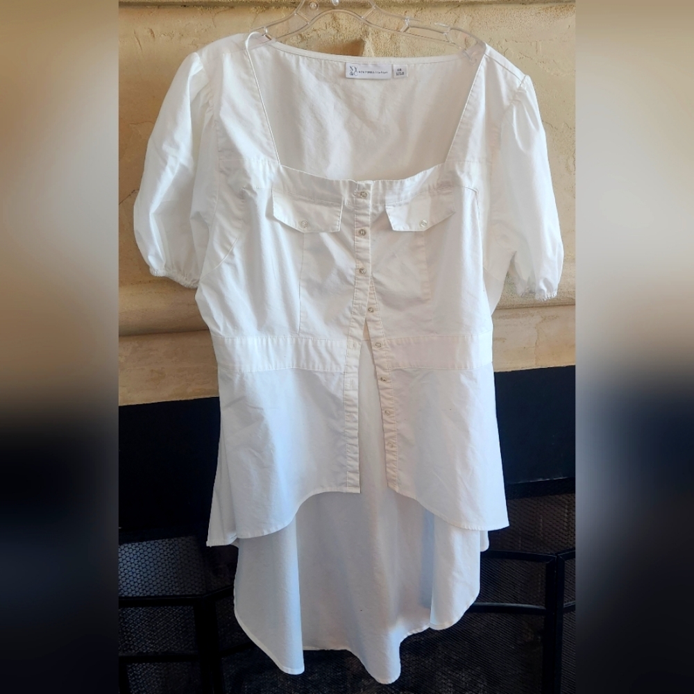White high-low button down top, New York & Company, size XXL